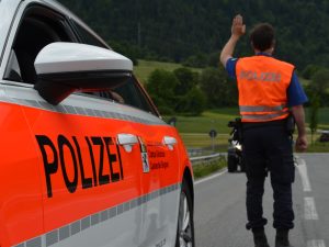 Raser mit 141 km/h auf 80er-Strecke unterwegs