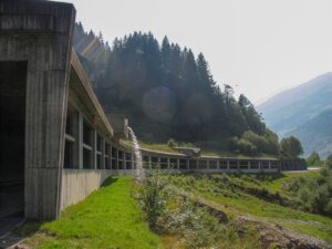 Instandsetzung und Verlängerung einer Lawinengalerie auf der Berninastrasse