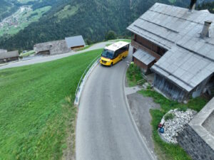 Velofahrerin schwer verletzt